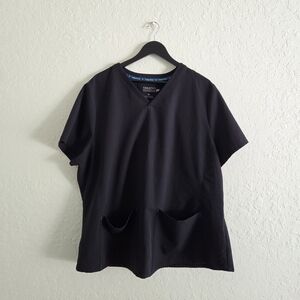 Fabletics Method 2 Pocket Black Scrub Top